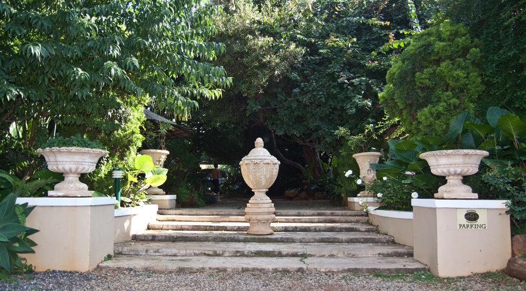 Brooklyn Guesthouses Pretoria Exterior photo